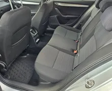 Notranja slika - Škoda Octavia - 1.6 TDI Family - 19 - Predogledna slika