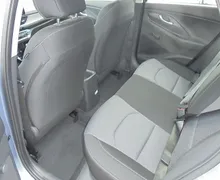 Zunanja slika - Hyundai i30 Wagon - 1.5 MPI 96 STYLE°16ALU˘Winter°RAC°rg° ZALOGA ° - 11 - Predogledna slika
