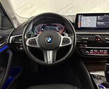 Notranja slika - BMW serija 5 Touring: - 40d|xDrive|M|ACC|Laser|HUD|Kamera|TV|Gretje|Klju.. - 9 - Predogledna slika