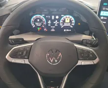 Notranja slika - Volkswagen Golf - 1.5 eTSI BMT 4Joy DSG - 8 - Predogledna slika
