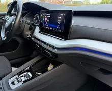 Notranja slika - Škoda Octavia - Combi 2.0 TDI Sport line DSG 1 LASTNIK-KAM-LED - 10 - Predogledna slika