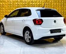 Notranja slika - Volkswagen Polo - 1.6 TDI GRETJE-VIRTUAL-PDC-RADAR TEMP - 9 - Predogledna slika