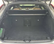 Notranja slika - Volvo XC60 - B4 D AWD Plus Dark Avt. Zračno Pano ACC Kljuka - 12 - Predogledna slika