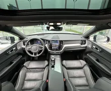 Notranja slika - Volvo XC60 - T8 TwE Ultim.Dark Recharge AT AWD ZRAČNO BW PANO - 20 - Predogledna slika