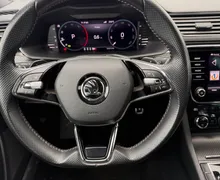 Notranja slika - Škoda Superb - Combi 2.0 TDI Sportline DSG-Memory-Vlečna kljuka.. - 8 - Predogledna slika