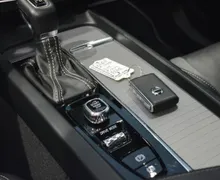 Zunanja slika - Volvo XC60 - D4 Avt. RDesign ACC-KLESS-KLJUKA-BLIS-HARMANKARDON - 11 - Predogledna slika