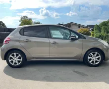 Zunanja slika - Peugeot 208 - 1,4 VTi Allure VTi+SLOVENSKI+SAMO 130.000KM+PANORAMA. - 5 - Predogledna slika