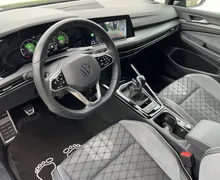 Notranja slika - Volkswagen Golf - 2.0 TDI BMT R-Line-1 LASTNICA-SLO-76000 KM-ODLIČ - 9 - Predogledna slika