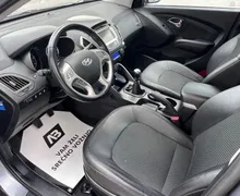 Notranja slika - Hyundai ix35 - 4WD 2.0 CRDi+1.LAST+SLO+NAVI+R.KAMERA - 9 - Predogledna slika