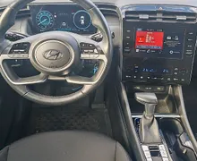 Zunanja slika - Hyundai Tucson - 1.6 T GDI Style°°DCT°°1 Lastnik°°Garancija°°SLO°° - 9 - Predogledna slika