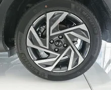 Zunanja slika - Hyundai Bayon - 1.0 T-GDI STYLE AVT-WINTER-REZ.KOLO-17 COL-VIDEO - 8 - Predogledna slika