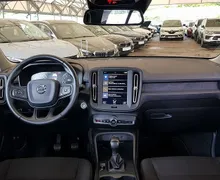 Zunanja slika - Volvo XC40 - T3 Momentum NAVI KAMERA 56.000KM 1.LASTNIK - 7 - Predogledna slika