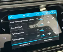 Zunanja slika - Citroën C3 - Shine PureTech aut. + 5 LET JAMSTVA - 8 - Predogledna slika