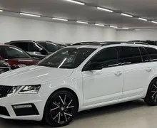 Zunanja slika - Škoda Octavia - RS 2.0 TDI 4x4 DSG | PANORAMA | ODLIČNA PRILOŽNOST - 2 - Predogledna slika