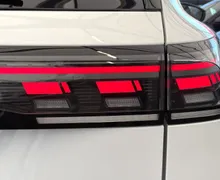 Zunanja slika - Volkswagen Tiguan - R-Line 1.5eTSI DSG-1.LASTNIK-PANORAMA-VELIKA NAVI - 5 - Predogledna slika