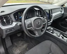 Zunanja slika - Volvo XC60 - B4D AWD AUT Momentum Pro FULLED•ACC•BLIS•KAMER•18C - 5 - Predogledna slika