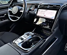 Notranja slika - Hyundai Tucson - 1.6 T-GDI LP DCT 48V - 10 - Predogledna slika