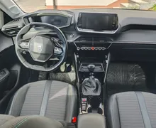 Notranja slika - Peugeot 208 - 1,2 PureTech 100 S&S Allure - 6 - Predogledna slika