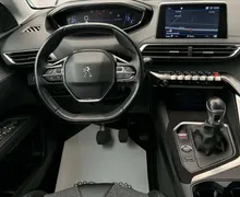 Notranja slika - Peugeot 5008 - 1.2 i•GT LINE•FUL LED•VIRTUAL•ACC•MRTVI KOTI•PDC• - 9 - Predogledna slika