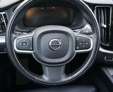 Zunanja slika - Volvo XC60 - B4D AWD AUT Momentum Pro+ACC+KAM.+12.MES.JAMSTVO - 13 - Predogledna slika