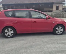 Zunanja slika - Hyundai i30 Wagon - 1.6 CRDI + UGODNO - 4 - Predogledna slika