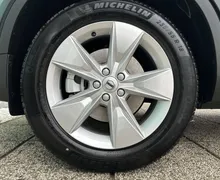 Notranja slika - Volvo XC40 - B3 P Core AT DCT 3 leta garancije + 3 servisi - 9 - Predogledna slika
