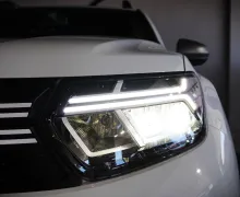 Zunanja slika - Dacia Duster - 1.5 Blue dCi 115 4x4 + SLOVENSKI + TOP - 7 - Predogledna slika