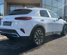 Zunanja slika - KIA XCeed - 1.6 T-GDi EX WAY ISG.7DCT 110.3 kW - 4 - Predogledna slika