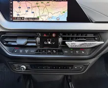 Notranja slika - BMW serija 1: - 118i M Sport Aut.-SLO-LED-Kamera PDC-Navi-Carplay. - 11 - Predogledna slika