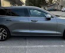 Zunanja slika - Volvo V60 - T5 2.0 Momentum FWD - ZELO DOBRO OHRANJEN - 5 - Predogledna slika
