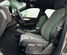 Notranja slika - Volvo XC40 - B3 P Core AT DCT 3 leta garancije + 3 servisi... - 10 - Predogledna slika