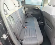 Notranja slika - Citroën C3 Aircross - 1.2 PureTech 110 Shine-FULL LED-KAMERA-1 LASTNIK - 7 - Predogledna slika
