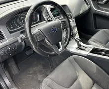Zunanja slika - Volvo XC60 - D4 A AWD  Momentum-PANORAMA+GRET.SEDEŽEV-BIXENON - 7 - Predogledna slika
