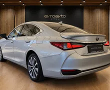 Zunanja slika - Lexus ES - 300h Executive Avt.Redno servisiran - 5 - Predogledna slika