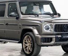 Zunanja slika - Mercedes-Benz G-Razred - MB G63 AMG MY 2026 - MONZA GREY MAGNO - VSA OPREMA - 3 - Predogledna slika
