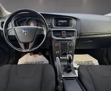 Notranja slika - Volvo V40 - D2 102g Powershift R-Design Kinetic... - 10 - Predogledna slika