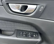 Notranja slika - Volvo XC60 - B4D AWD Core Avt. - 13 - Predogledna slika