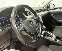 Notranja slika - VW Passat Variant - 2.0 TDI-DSG-VIRTUAL-FULL LED-KAMERA-RADAR TEM-NA.. - 11 - Predogledna slika