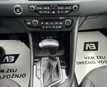 Notranja slika - KIA Niro - 1.6 PHEV+1.LAST+SLO+KAMERA+MRTVI KOT+JBL+KLJUKA - 11 - Predogledna slika