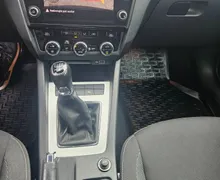 Notranja slika - Škoda Octavia - Combi 1.6 TDI  1.LASTNIK  SLO SAMO 92000KM... - 9 - Predogledna slika