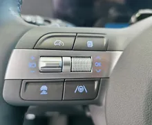 Zunanja slika - Hyundai Kona - EV 48.4kWh PREMIUM-AKT.T-TOPL.ČR-AMBIENT-LED-VIDEO - 10 - Predogledna slika