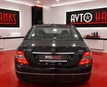 Notranja slika - Mercedes-Benz C-Razred - C 220 CDI Avantgarde.1.LASNIK.MAX OHRANJEN - 11 - Predogledna slika