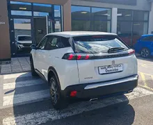 Zunanja slika - Peugeot 2008 - 1.2 PureTech 130 S S Active Pack°°Velik servis°° - 4 - Predogledna slika