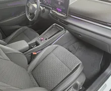 Notranja slika - Volkswagen T-Roc - 1.5 eTSI R-Line DSG - 8 - Predogledna slika