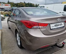 Zunanja slika - Hyundai Elantra - 1.6 CVVT STYLE ZELO LEPO OHRANJENO VOZILO... - 8 - Predogledna slika