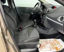 Notranja slika - Renault Clio - Grandtour 1.5 dCi-TEMPOMAT-KLIMA-TRAJNIK - 10 - Predogledna slika