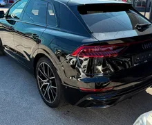 Zunanja slika - Audi Q8 - 50TDI S line Panorama Night 360 SoftCl Compet HUD - 2 - Predogledna slika