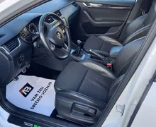 Notranja slika - Škoda Octavia - 2.0 TDI RS+XENON+NAVI+PDC+KLJUKA - 9 - Predogledna slika