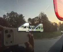 Zunanja slika - Suzuki SX4 - 4x4 2.0 DELUXE 1.LASTNIK MULTIMED. GRETJE SED ACC. - 4 - Predogledna slika