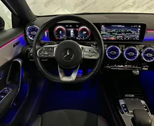 Notranja slika - Mercedes-Benz A-Razred - 200 AMG Line |ACC|Kamera|Gretje|AmbientL|PDC|SLO| - 10 - Predogledna slika